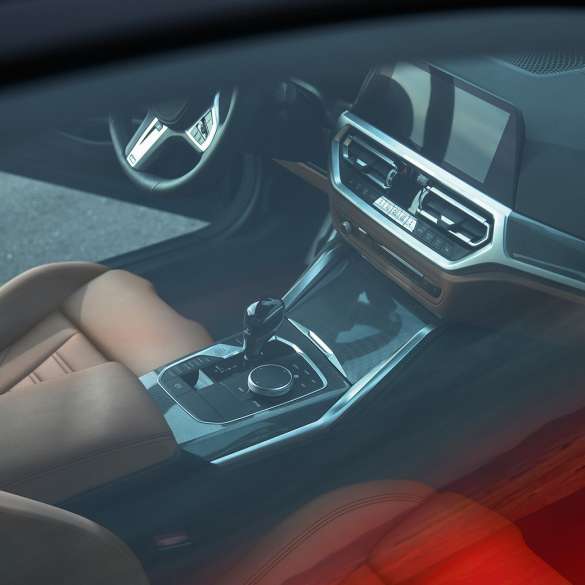 Digital services and driver assistance systems BMW 4 Series Coupé G22 2020 BMW 4 Series Coupé G22 2020 interior Driver assistance systems digital services