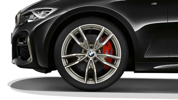 19" M light alloy wheels 792 M Bicolour BMW M340i xDrive Sedan G20 2020 BMW M340i xDrive Sedan G20 2020 19" M light alloy wheels 792 M Bicolour close-up Rad