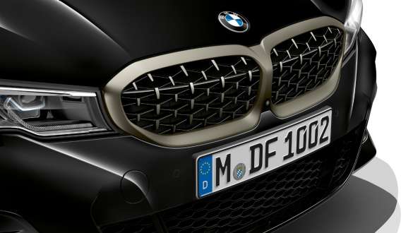 Mild hybrid technology BMW M340i xDrive Sedan G20 2020 BMW M340i xDrive Sedan G20 2020 Sapphire Black metallic Mild hybrid technology front close-up