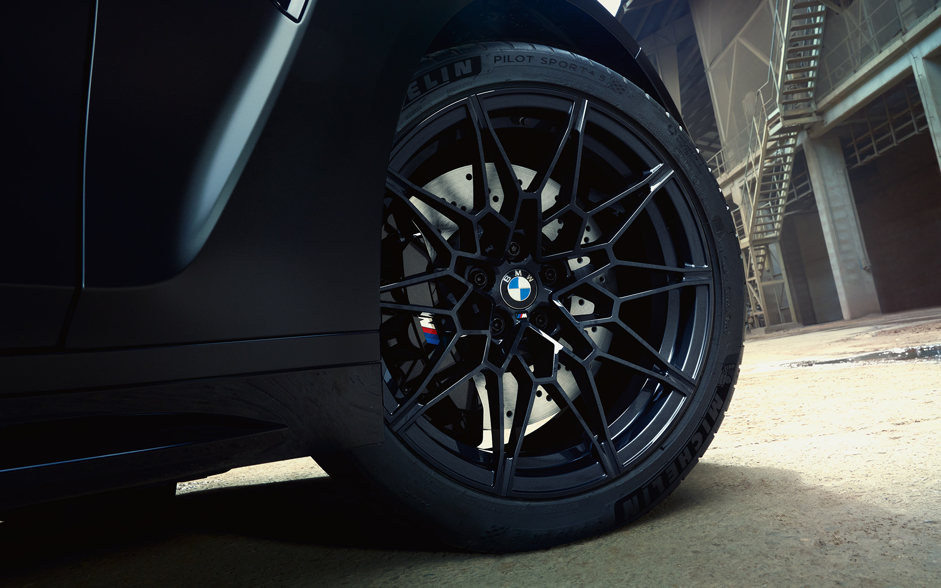 M Compound brake Black BMW M3 Competition Touring G81 BMW M3 Competition Touring G81 BMW Individual Frozen Black metallic M Compound brake Black close-up view