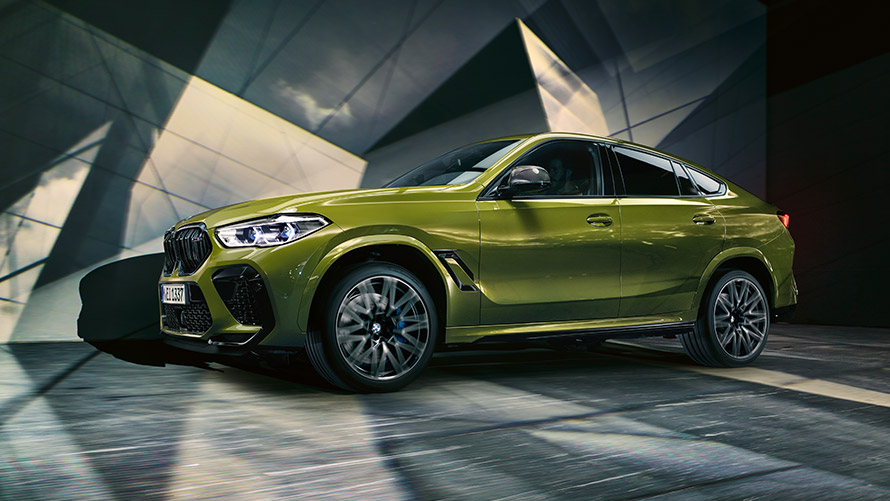 BMW X6 M F96 three-quarter side view standing BMW M Series BMW X6 M F96 three-quarter side view standing