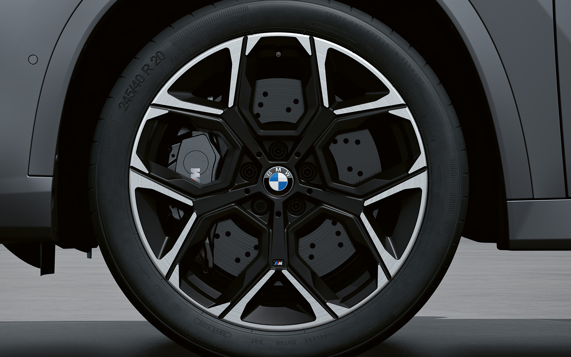 BMW X1 M35i xDrive light-alloy wheel BMW X1 M35i xDrive Exterior light-alloy wheel