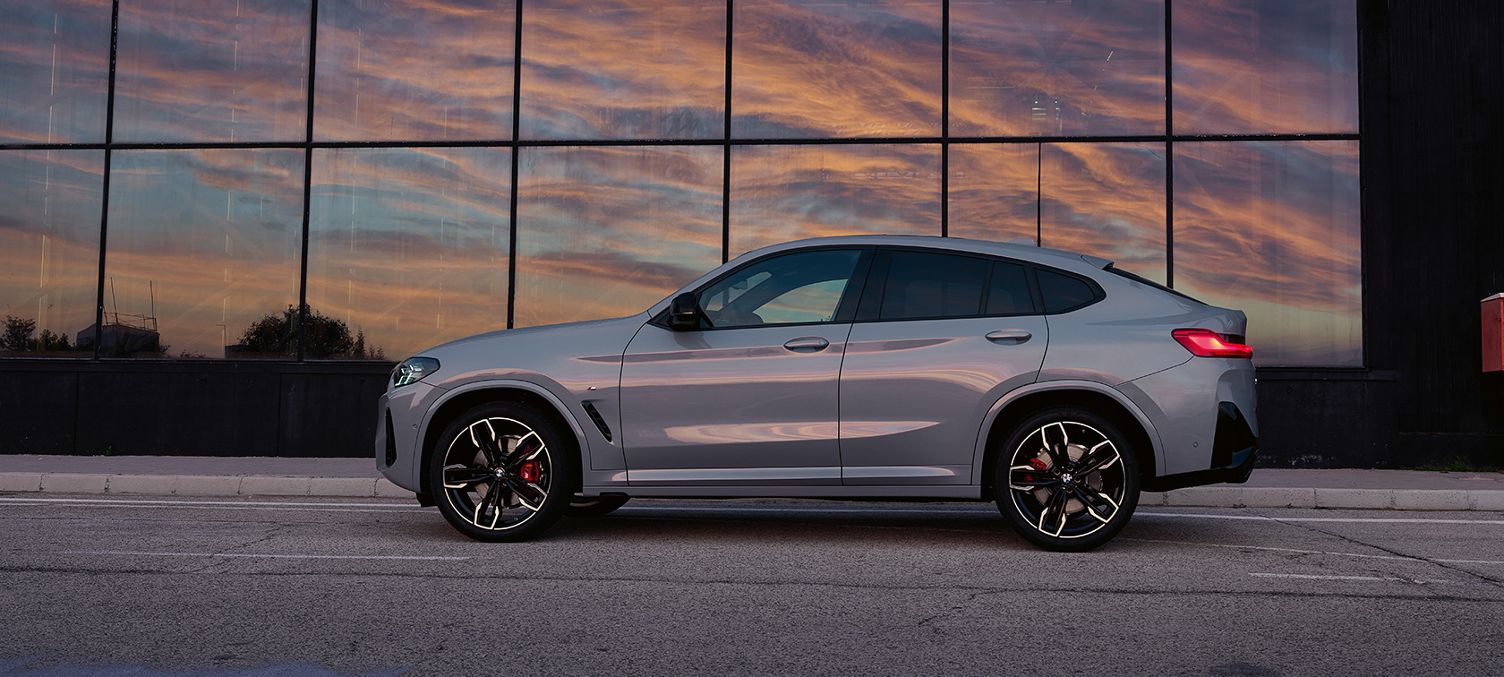 BMW X4 G02 Brooklyn Grey side view 2021