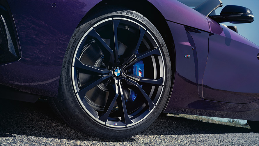 BMW Z4 G29 2022 exterior wheel close-up