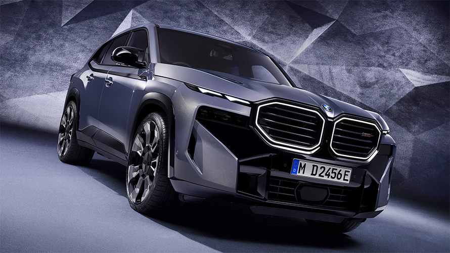 BMW M8 Competition Convertible F92 2019 BMW Individual Zanzibar II metallic front in section from bird's eye view