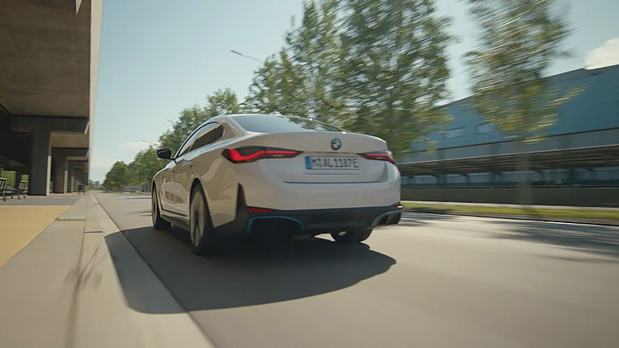 BMW electric cars BMW i4 electrifying driving performance video BMW electric cars BMW i4 electrifying driving performance video